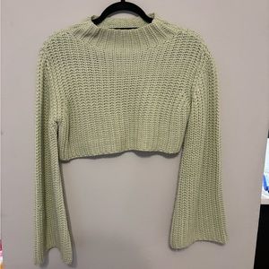 So cute for a chill spring or fall day. Can dress up or down.